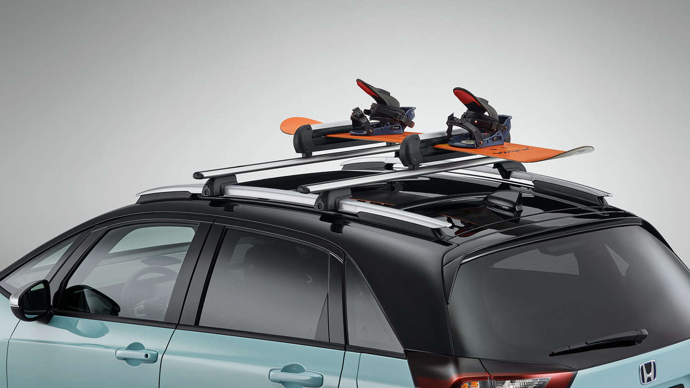 Detailný záber na držiak lyží a snowboardov pre model Honda Jazz Hybrid