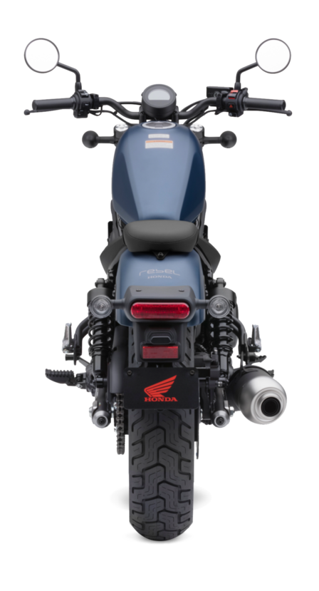 Zadný pohľad na motocykel Honda CMX500 Rebel.