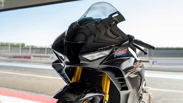 Honda CBR1000RR-R Fireblade SP s predným vzduchovým kanálom HRC